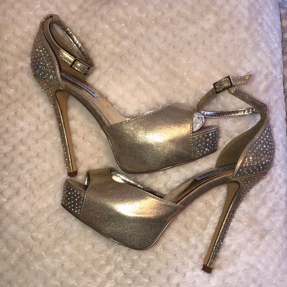 Steve Madden Open toe stewpot platform heels